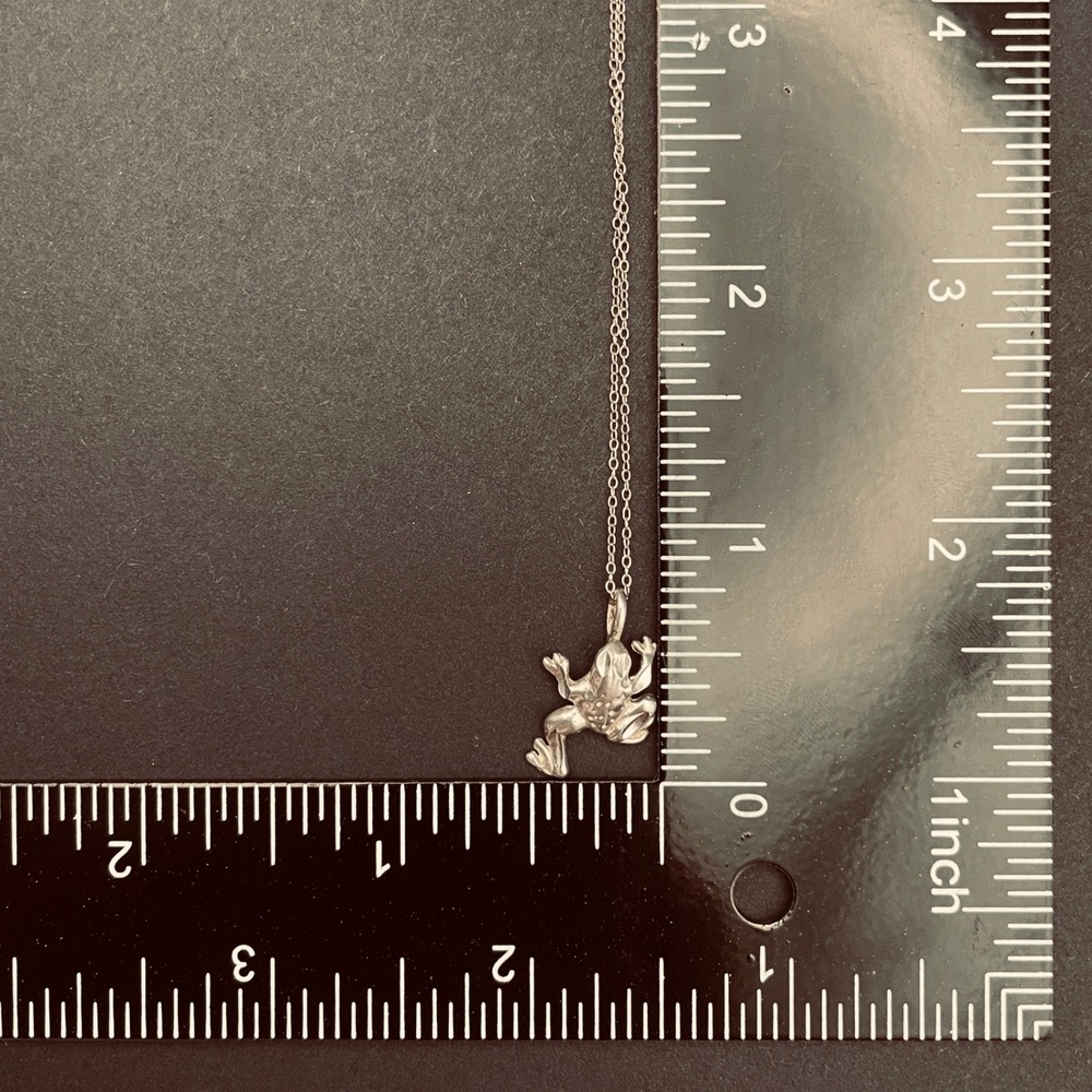 Vintage Sterling Silver Small Frog Charm Necklace Minimalist‎ Jewelry - Picture 7 of 9